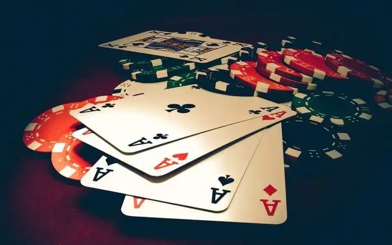 Player hand display on pakde123 slot Gaple Online